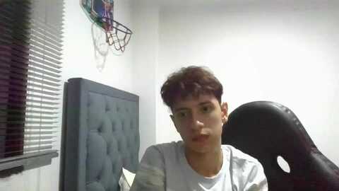 krin1889 @ chaturbate on 20240109