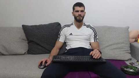 maurotwin1 @ chaturbate on 20240110