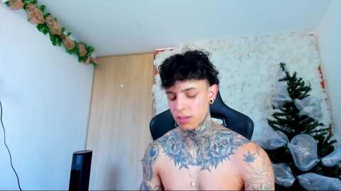 aron_ford @ chaturbate on 20240114