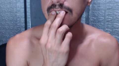 richard_xt @ chaturbate on 20240119