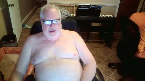 superbearboss @ chaturbate on 20240201