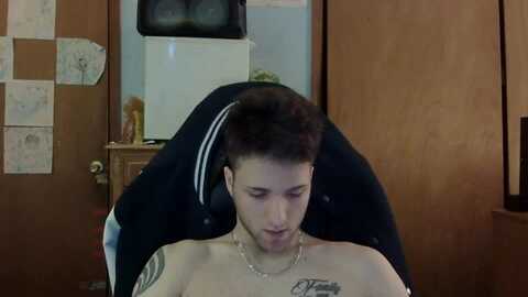 lucasbacon13 @ chaturbate on 20240225