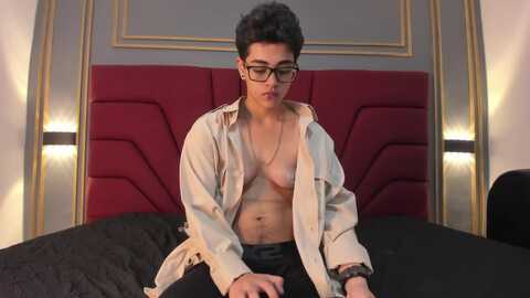 cristiann_suarez @ chaturbate on 20240305