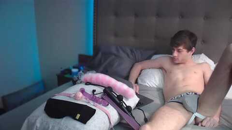 hunghornyboy96 @ chaturbate on 20240307