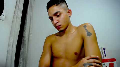 angel_latinboy @ chaturbate on 20240312