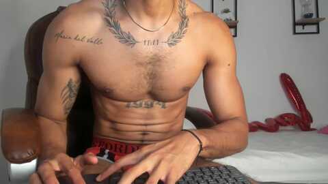 dwaynehoff @ chaturbate on 20240316