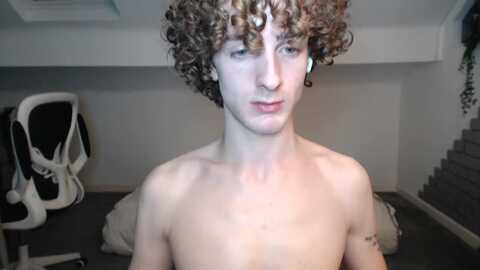 james_vaughn @ chaturbate on 20240409