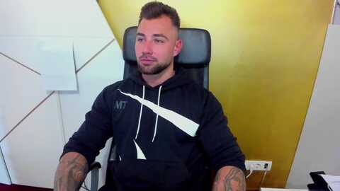 duncanstones @ chaturbate on 20240420