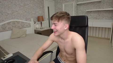 elliotace @ chaturbate on 20240426