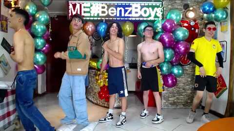 benztwinks @ chaturbate on 20240511