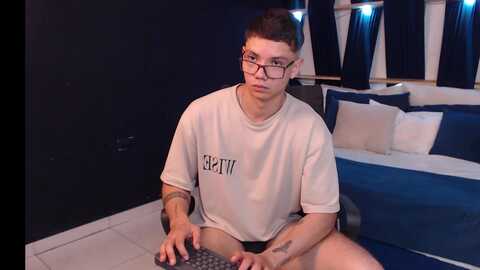 magic_boy01 @ chaturbate on 20240517