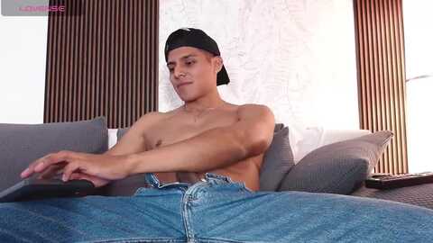 dodge_bullets_ @ chaturbate on 20240524