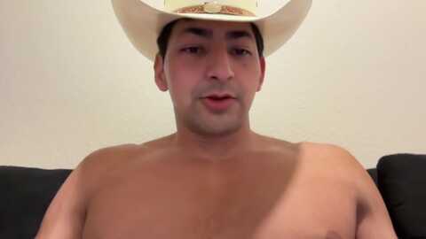 miguelcruz4 @ chaturbate on 20240525