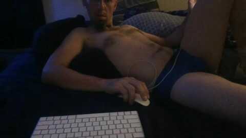 upthenitsstuck @ chaturbate on 20240529