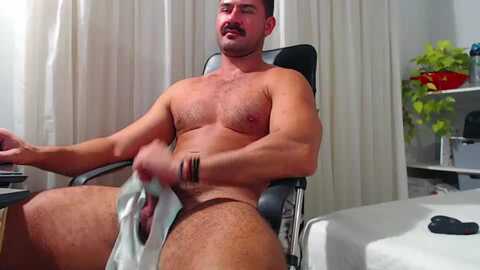 big_joseph @ chaturbate on 20240611