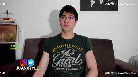 juancamroom @ chaturbate on 20240613