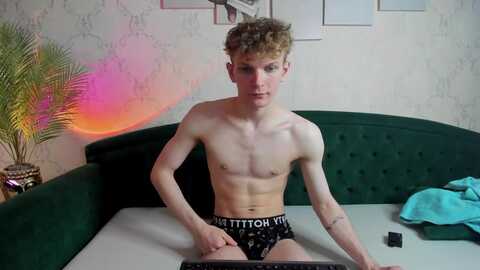 evangibbs @ chaturbate on 20240614