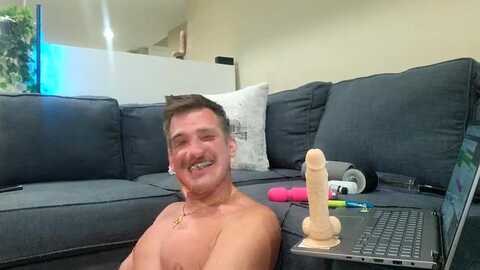 bigmovesmike @ chaturbate on 20240619