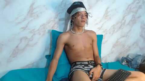 hoffman__ @ chaturbate on 20240620