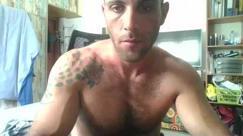 emiliozem8 @ chaturbate on 20240629