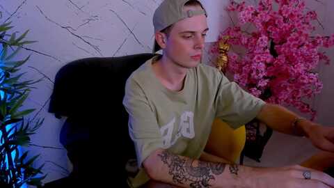 adrian_grow @ chaturbate on 20240630