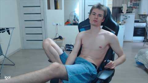 lukeworrall @ chaturbate on 20240702