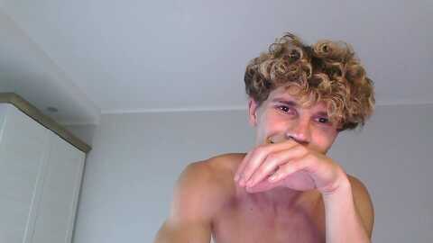 eric_crush @ chaturbate on 20240708