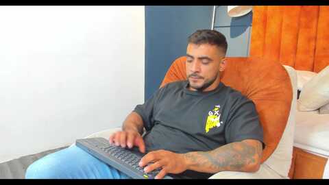 eric_harrison1 @ chaturbate on 20240708