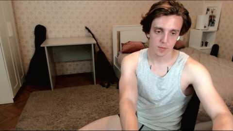 oliver_travis @ chaturbate on 20240712