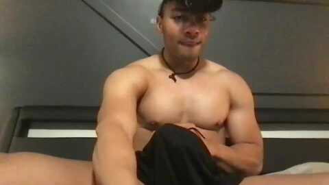 taylorbold @ chaturbate on 20240713