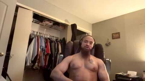 thomasgwhitecft @ chaturbate on 20240715