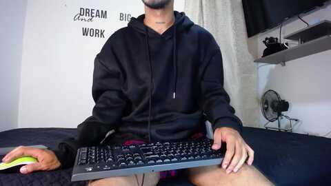 aronxx_ @ chaturbate on 20240716