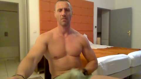 lonelyboythere @ chaturbate on 20240716