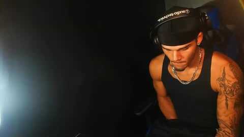 kylewhitedgs @ chaturbate on 20240719