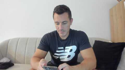 roberto4ever @ chaturbate on 20240719