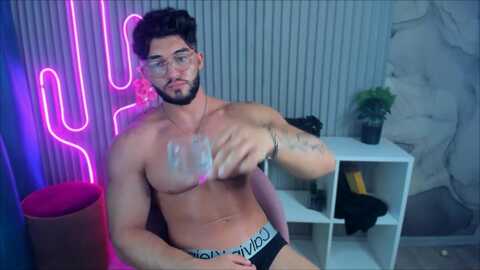 merlin_muscular @ chaturbate on 20240731