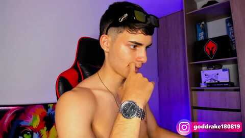 god_drake @ chaturbate on 20240801