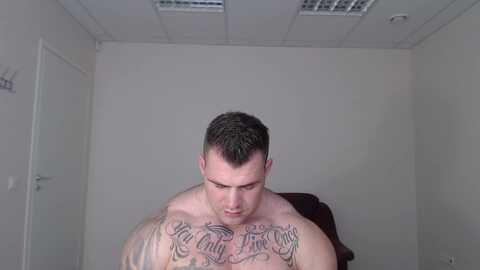 jackyhuge @ chaturbate on 20240803