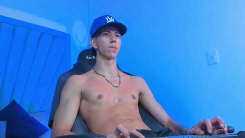 oliverthompson_01 @ chaturbate on 20240803